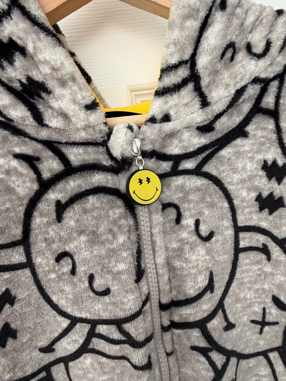 RARE SmileyWolrd plush hooded onesie never used
